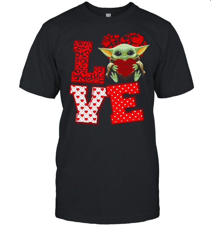 Love Baby Yoda Hug Rose Flower Happy Valentines Day 2021 shirt Classic Men's T-shirt
