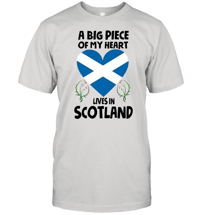 A Big Piece Of My Heart Lives In Scotland T-shirt Classic Men's T-shirt