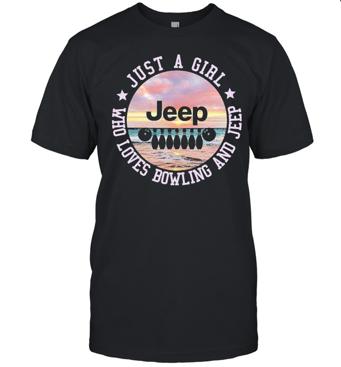 Just a girl who loves Bowling and Jeeps shirt Classic Men's T-shirt