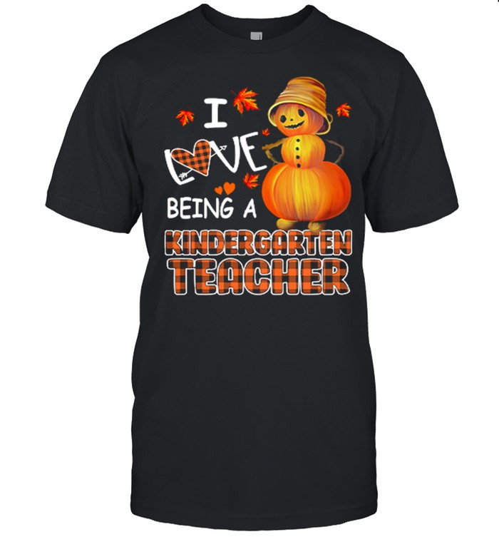 I Love Being A Kindergarten Teacher Halloween shirt Classic Men's T-shirt