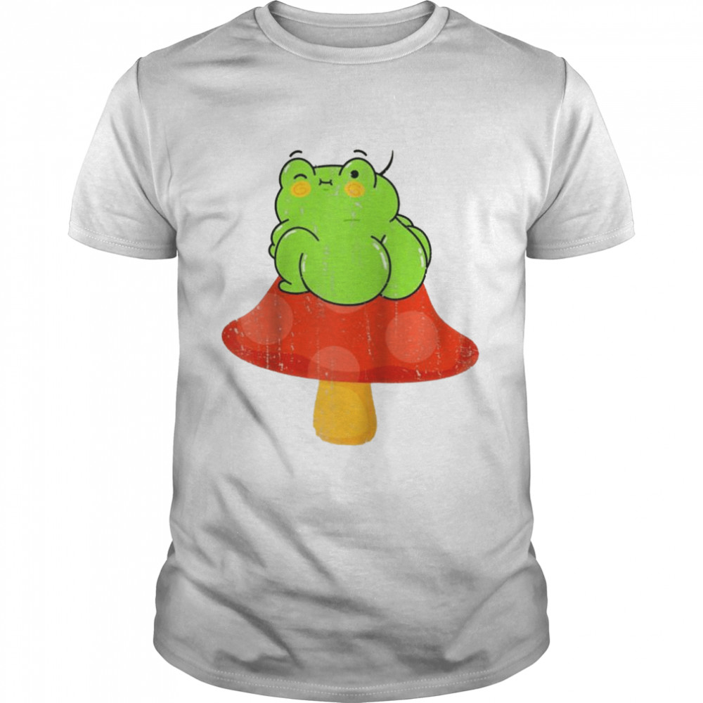 Cottagecore Aesthetic Frog Sitting on Mushroom Goblincore Shirt