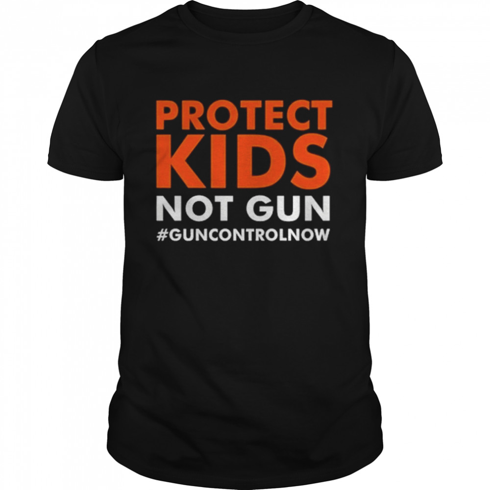 Protect Kids Not Guns, Support Gun Control, Pray For Uvalde  Classic Men's T-shirt