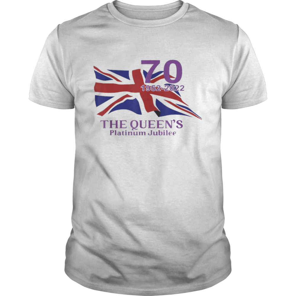 Queen Elizabeths Platinum Jubilee Holiday Celebration 70 Years 1952 2022  Classic Men's T-shirt
