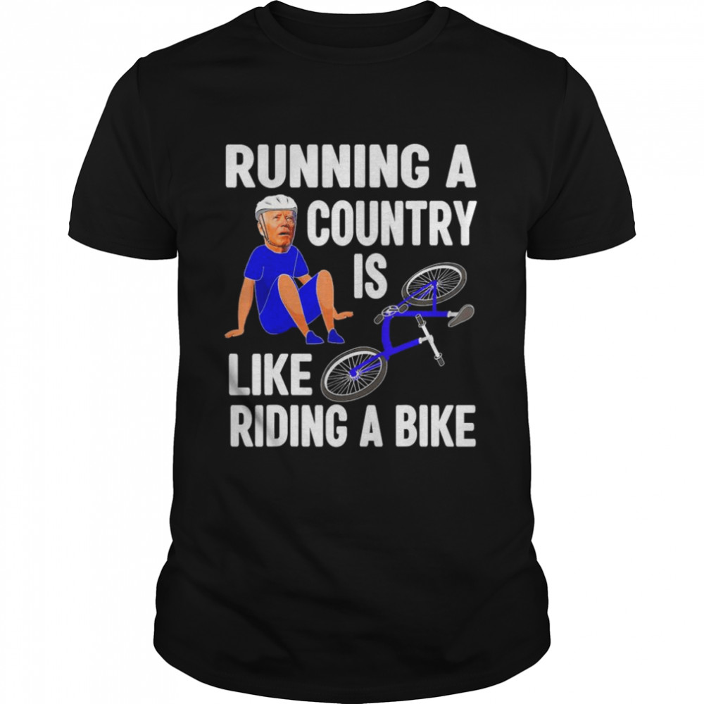 Biden Falls Off Bike Joe Biden Falling Off His Bicycle Biden T- Classic Men's T-shirt